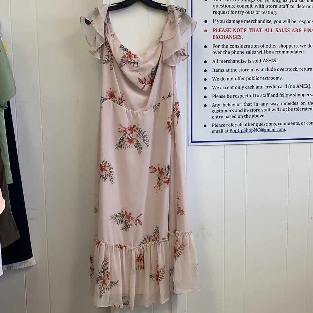 Willow & Clay
Off-the-Shoulder Floral Print Dress - Picture 3 of 5